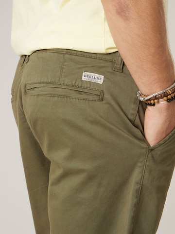 Deeluxe Regular Chino Pants 'Varty' in Green