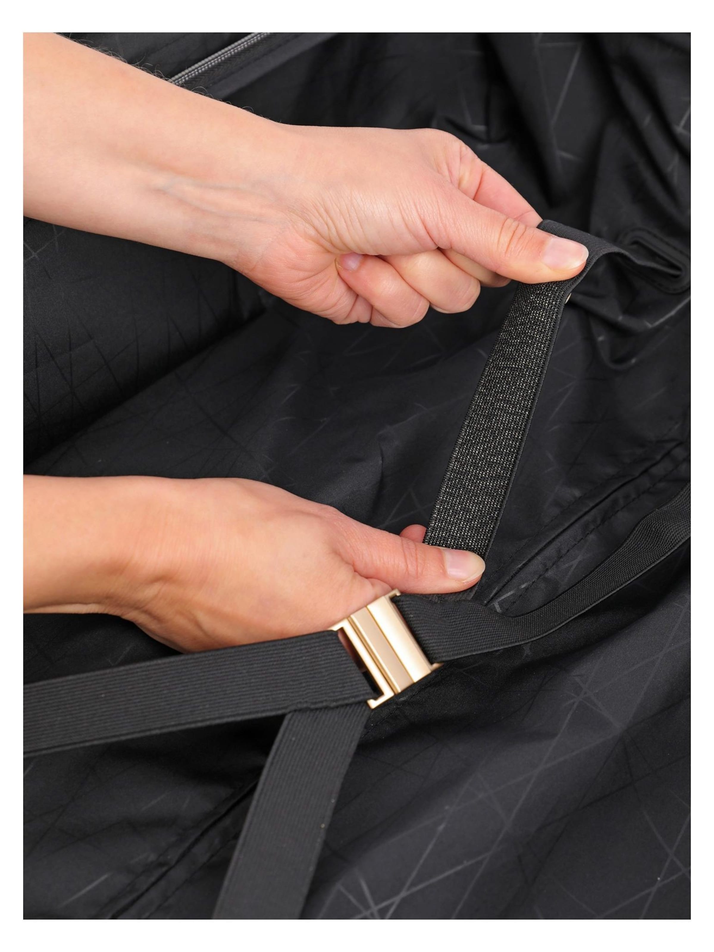 TRAVELITE Suitcase in Black