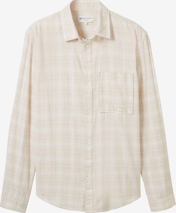 TOM TAILOR DENIM Comfort fit Button Up Shirt in White: front