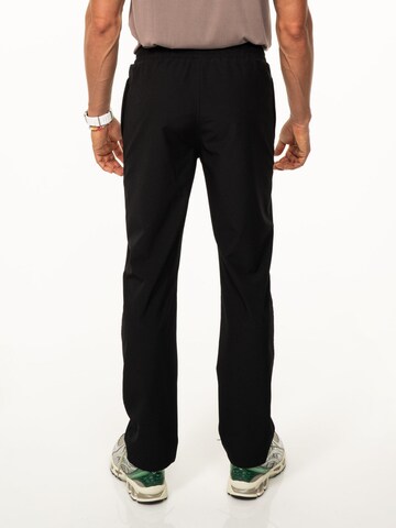 saved lab Tapered Workout Pants 'SL-450 Trackpant Black' in Black