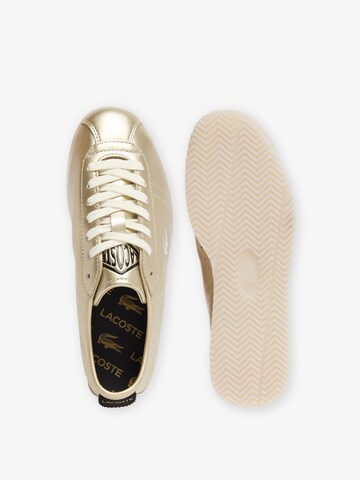 LACOSTE Sneakers 'Club Low' in Gold