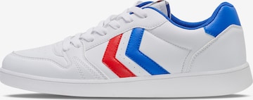 Hummel Athletic Shoes in White: front