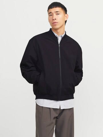 Giacca di mezza stagione 'JJECharge' di JACK & JONES in nero: frontale