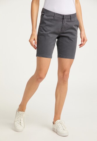 DreiMaster Vintage Slimfit Shorts in Grau: predná strana