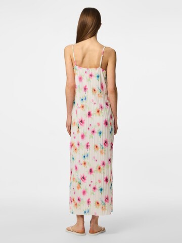 Abito 'PCAmber' di PIECES in bianco