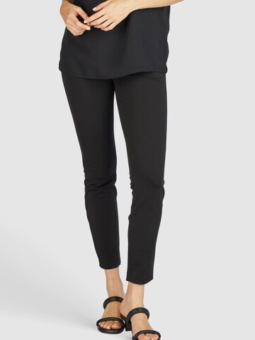 MARC AUREL Skinny Pants in Black: front