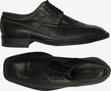 bugatti Halbschuh 43 in Schwarz: Vorderseite