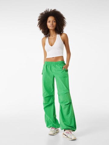 Wide leg Pantaloni de la Bershka pe verde