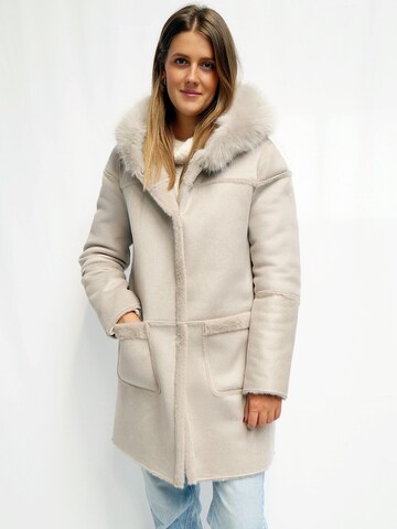 Funk since 1776 Winter Coat in Beige: front
