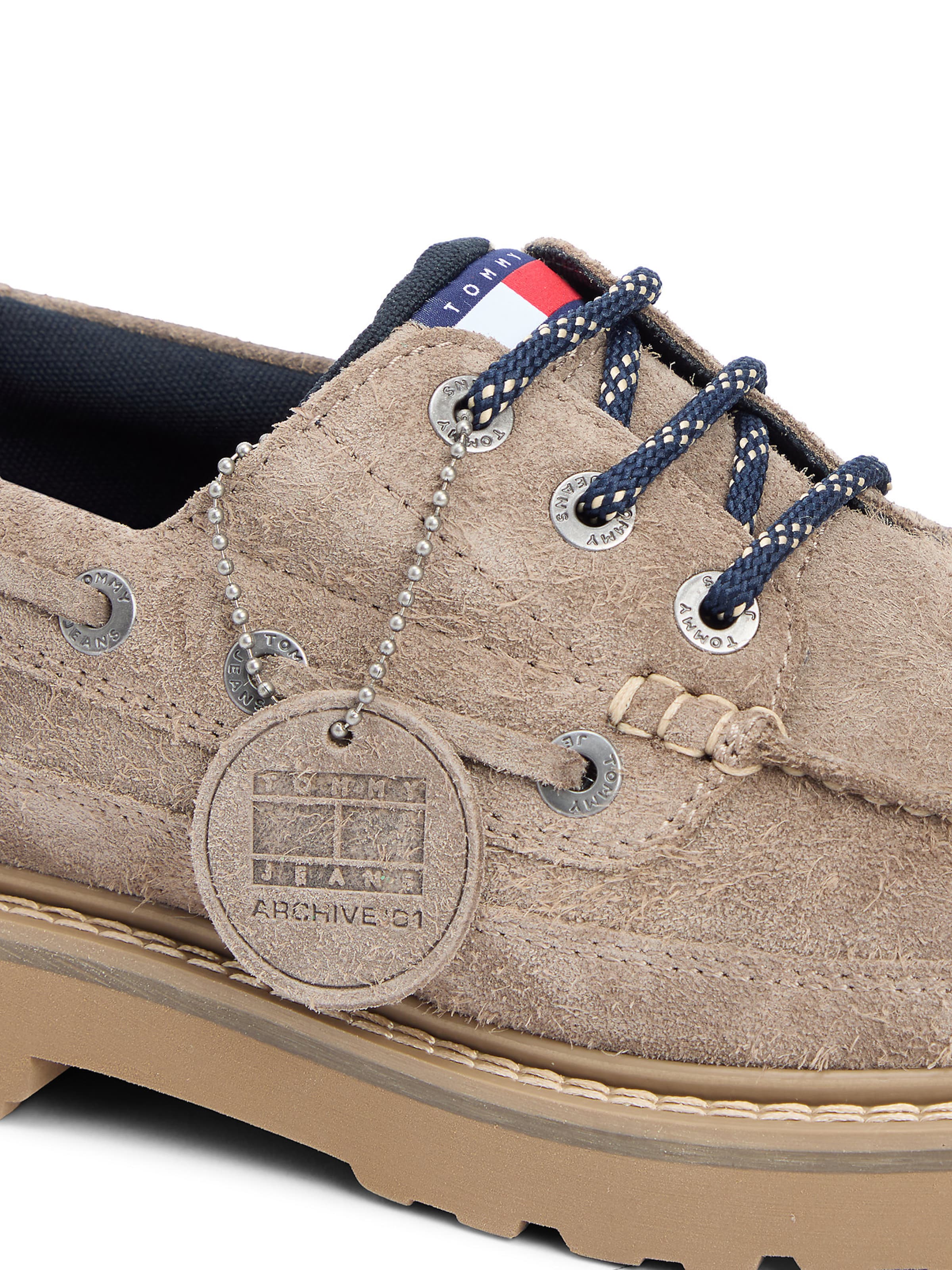 Tommy Jeans Schnürschuh in Braun