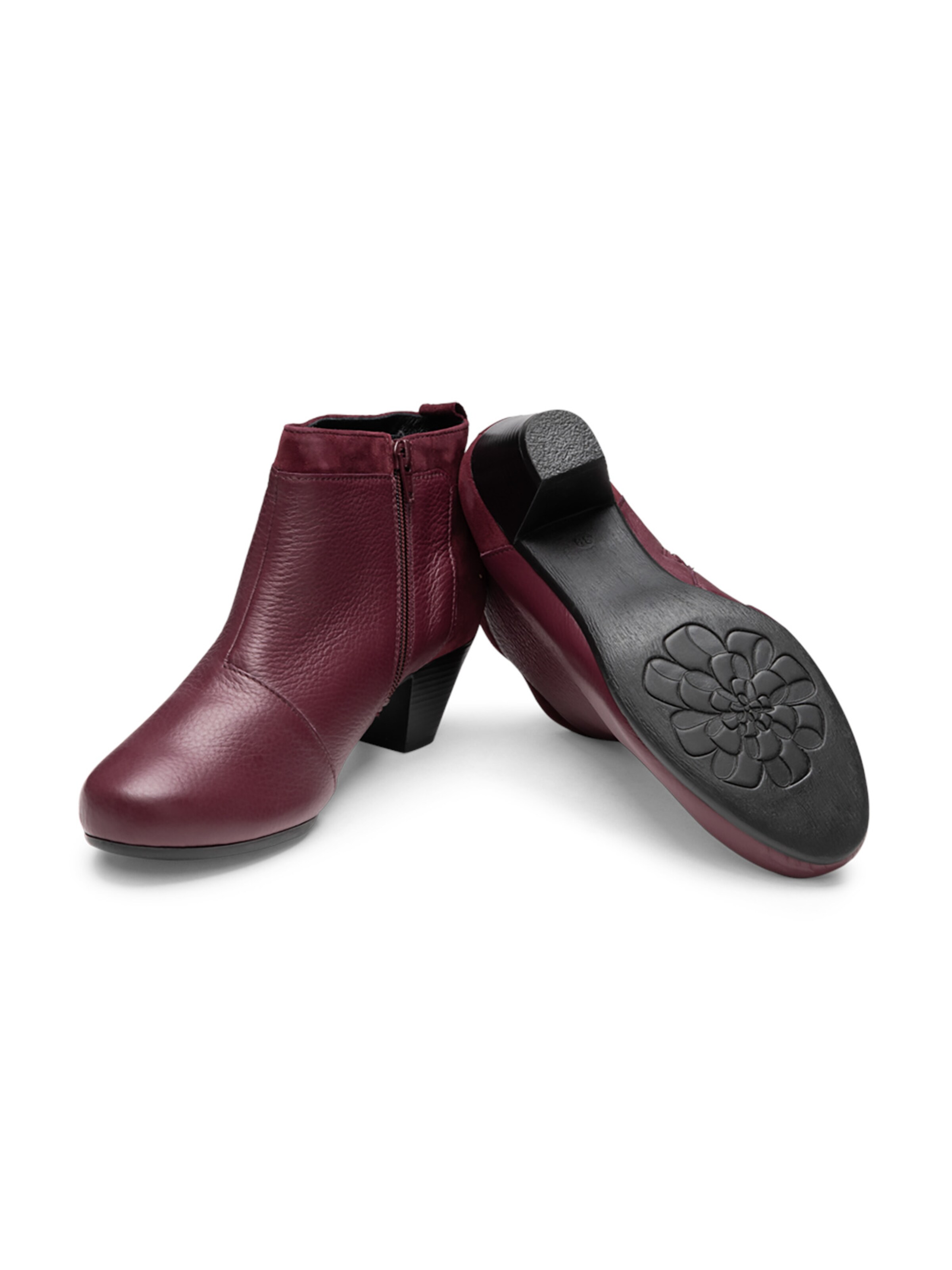 VITAFORM Booties in Red