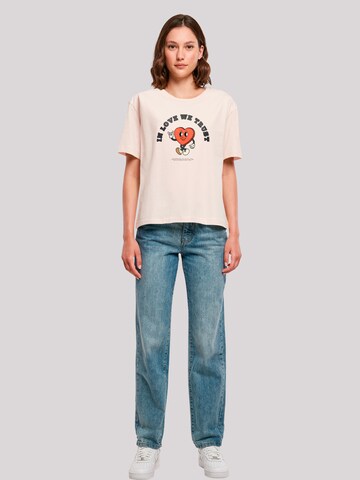 T-shirt 'In Love We Trust Valentinstag' F4NT4STIC en rose