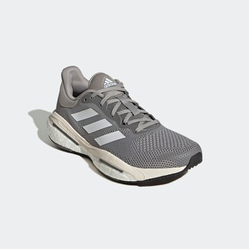 ADIDAS SPORTSWEAR - Sapatilhas baixas 'Solarglide 5' em cinzento