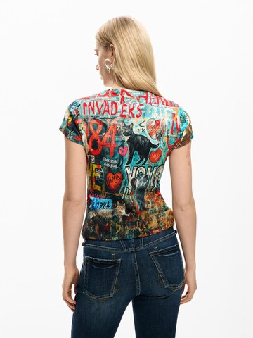 Tricou 'Cats' de la Desigual pe roșu