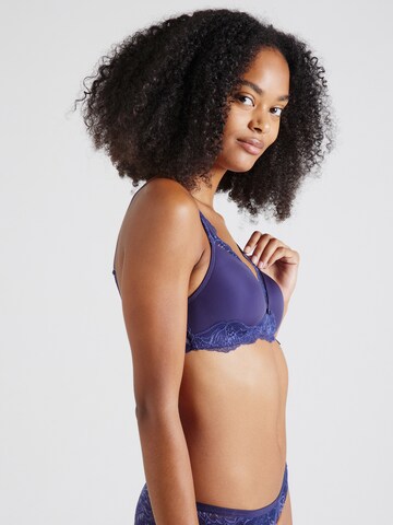 TRIUMPH T-shirt Bra 'Amourette Charm T' in Blue