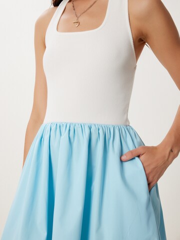 Happiness İstanbul Kjole i beige