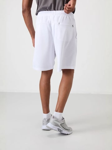 Regular Pantalon de sport Tommy Life en blanc
