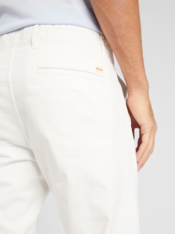 Coupe slim Pantalon chino BOSS en blanc