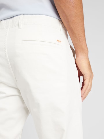 Coupe slim Pantalon chino BOSS Orange en blanc