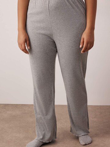 Trendyol Curve - Pijama en gris