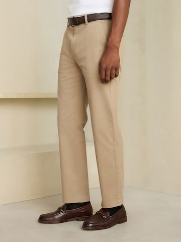 Next Regular Chino trousers in Grey: front