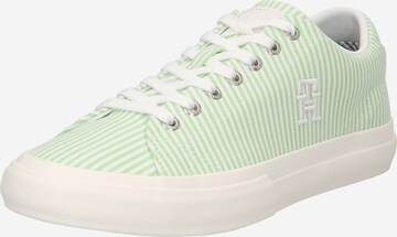 Baskets basses TOMMY HILFIGER en vert : devant