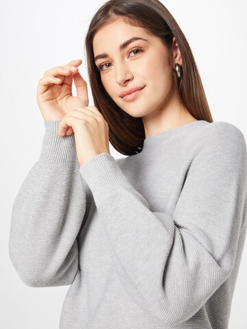 s.Oliver Sweater in Grey