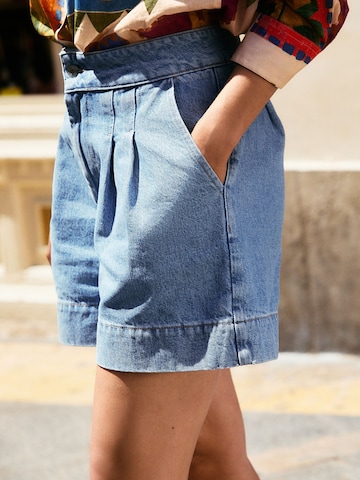 Loosefit Jean à pince Next en bleu