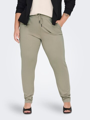 Effilé Pantalon ONLY Carmakoma en vert : devant