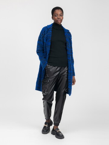 Influencer Sweater in Black