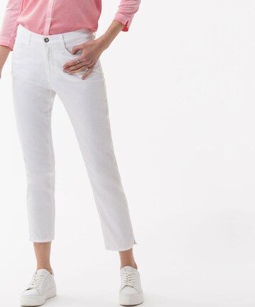 BRAX Slimfit Jeans 'Caro S' in Weiß: predná strana