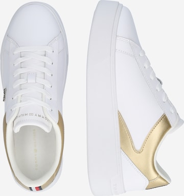 Baskets basses TOMMY HILFIGER en blanc