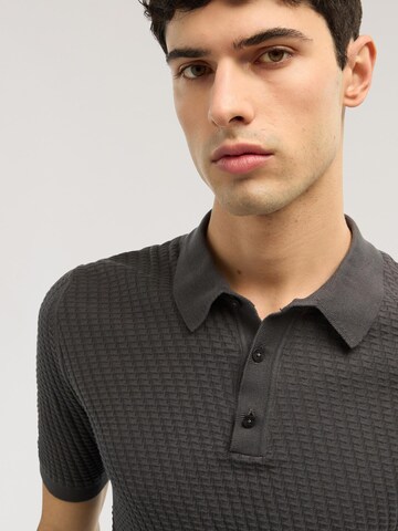 Trussardi - Camiseta en gris