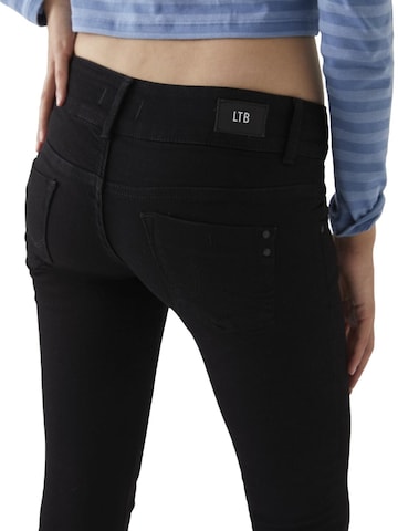 Coupe slim Jean LTB Jeans en noir