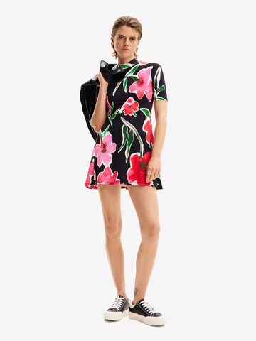 Rochie de la Desigual pe negru