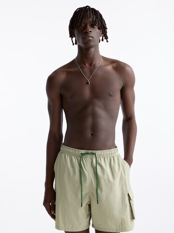 Pull&Bear Badshorts i grön