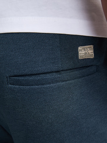 Petrol Industries regular Lærredsbukser i blå
