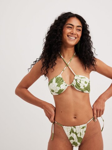 NA-KD Bikini Bottoms in Green: front