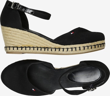 TOMMY HILFIGER Pumps 39 in Schwarz: Vorderseite