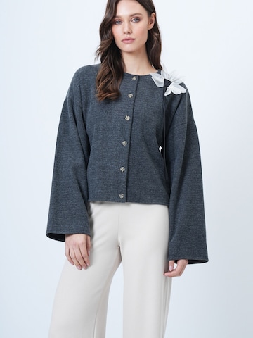 Giacchetta di Trend Alaçatı Stili in grigio: frontale