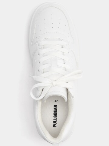 Baskets basses Pull&Bear en blanc