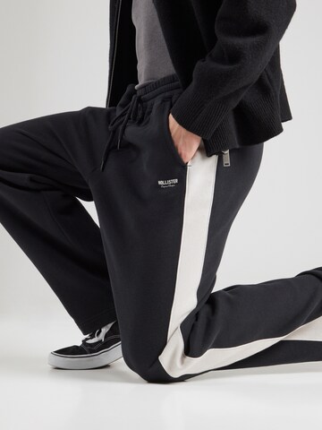 HOLLISTER - Loosefit Pantalón en negro