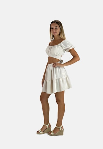 Elara Workwear in Beige