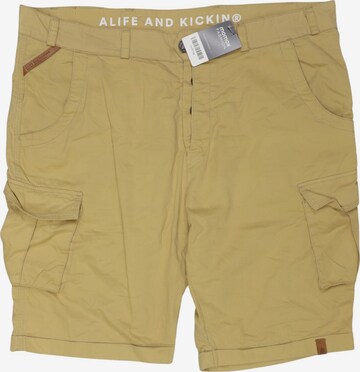 alife & kickin Shorts 38 in Beige: Vorderseite