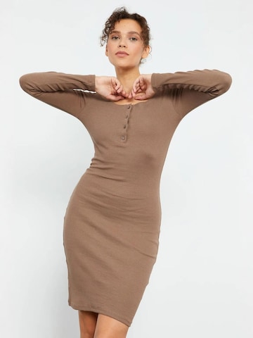 Tommy Life Dress in Beige