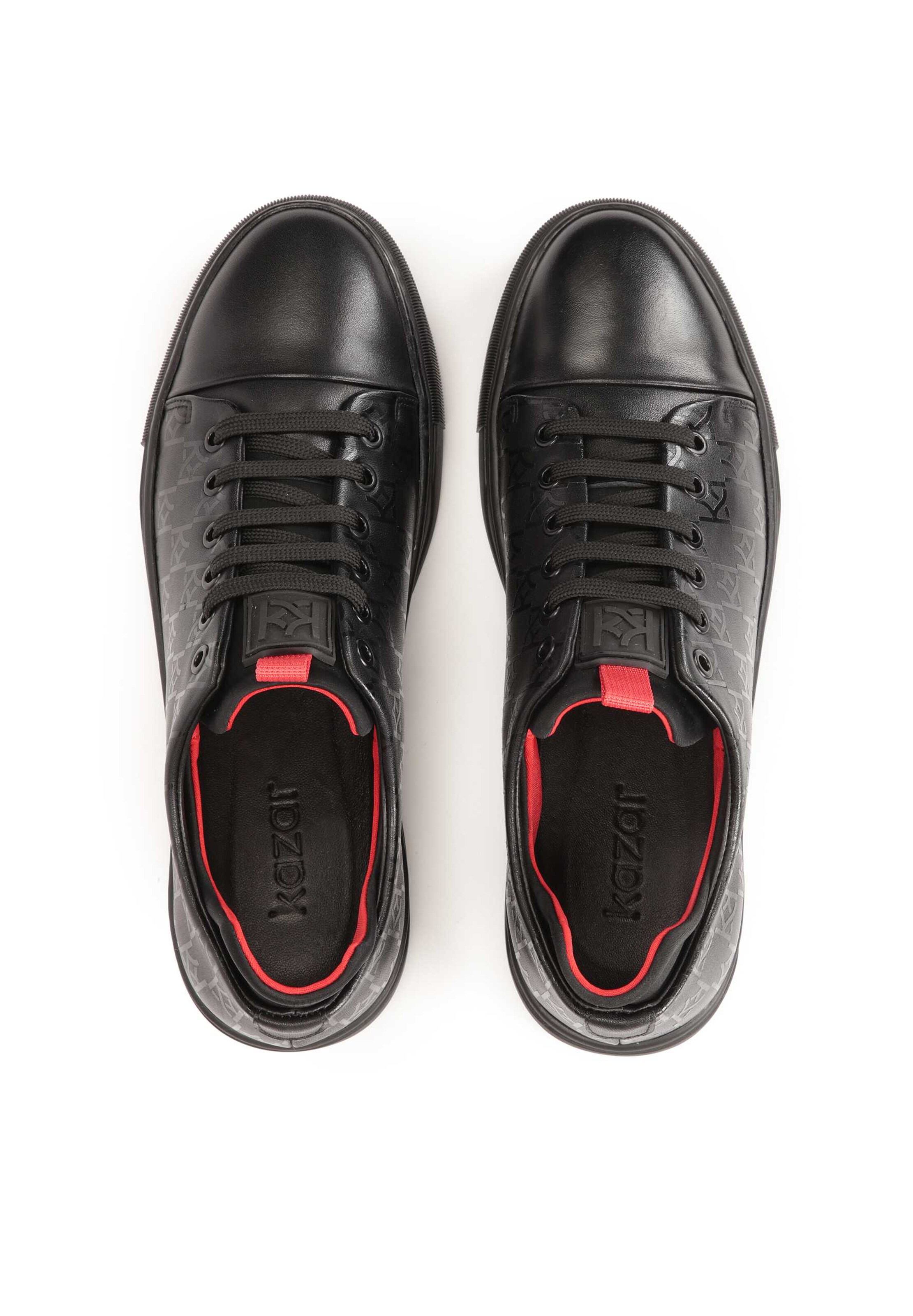 Baskets basses Kazar en noir