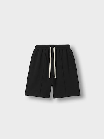 Burocs Sporthose in Schwarz: Vorderseite