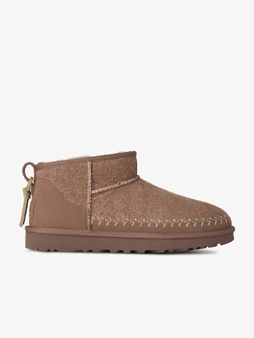 UGG - Botas 'Classic Ultra Mini' em bege