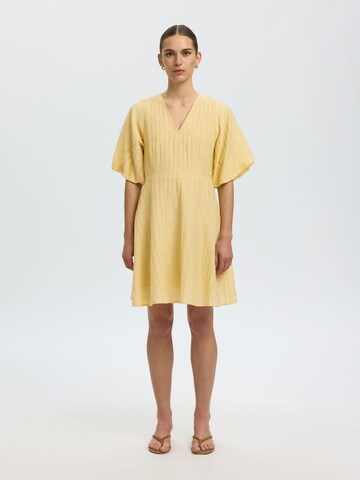 SELECTED Kleid in Gelb: Vorderseite