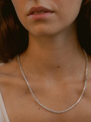 modabilé Necklace 'ROYAL' in Silver: front